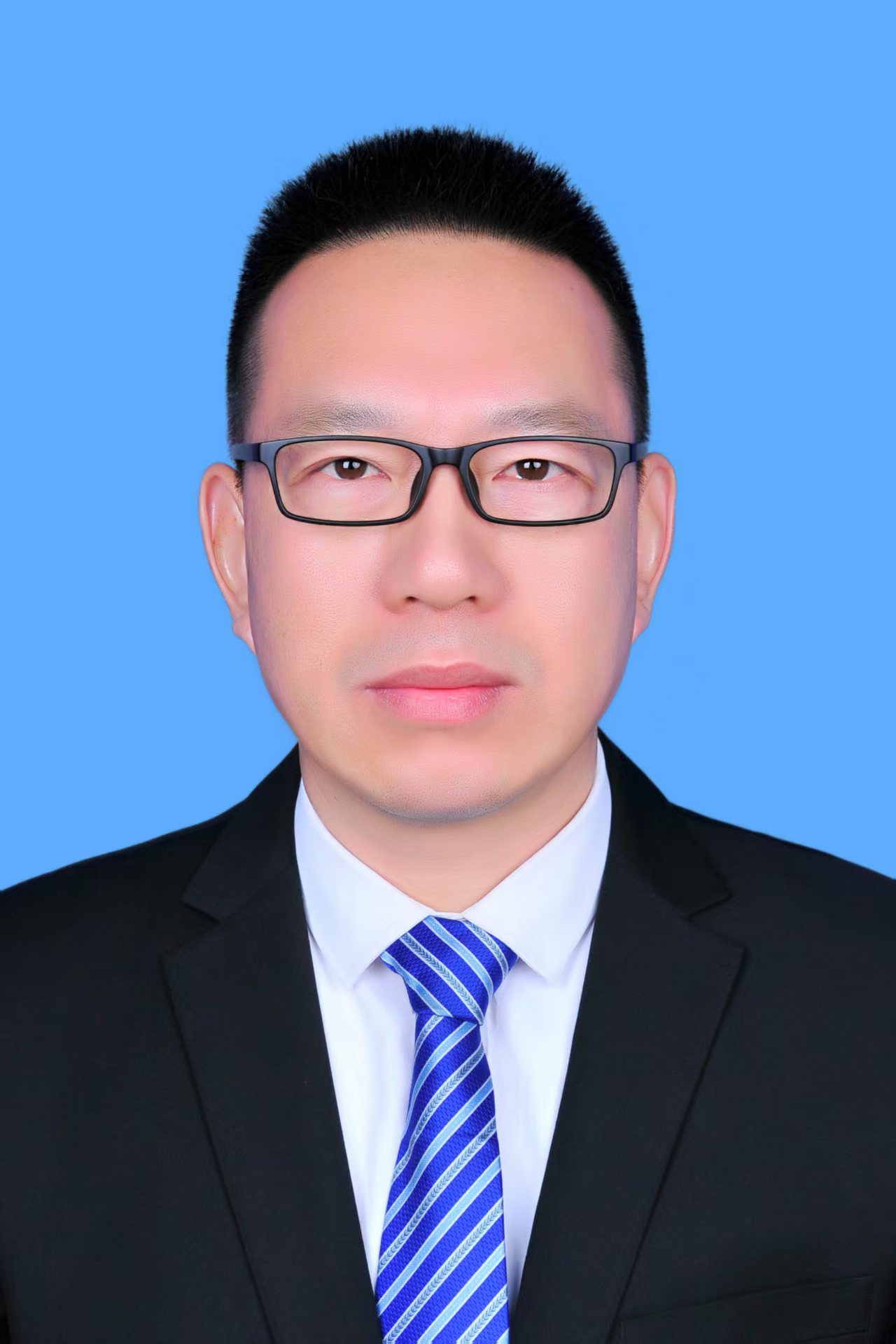 单荣律师
